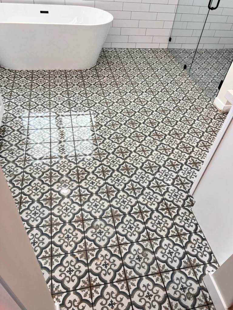 clean bathroom tiles in Mesa after sunnyside floor clean company's cleaning process